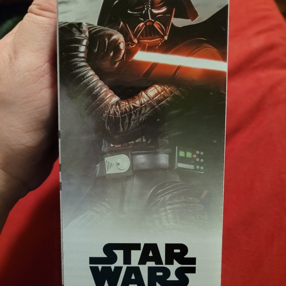 Disney Star Wars Remote Controlled R2D2 - Picture 5 of 6